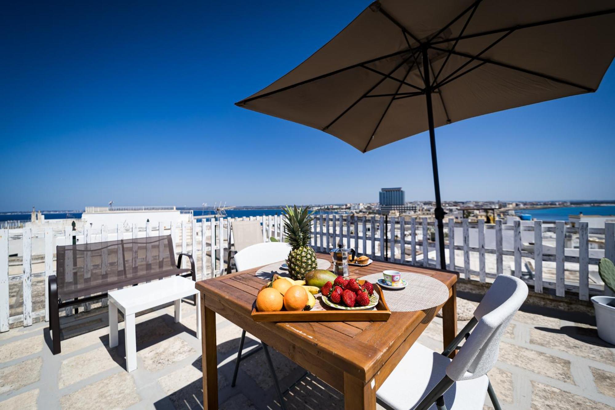 Corte De Maio - Exclusive Terrace - By Click Salento Gallipoli Bagian luar foto